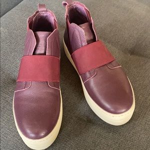 J/Slides Burgundy Slip On Leather Sneakers Size 9